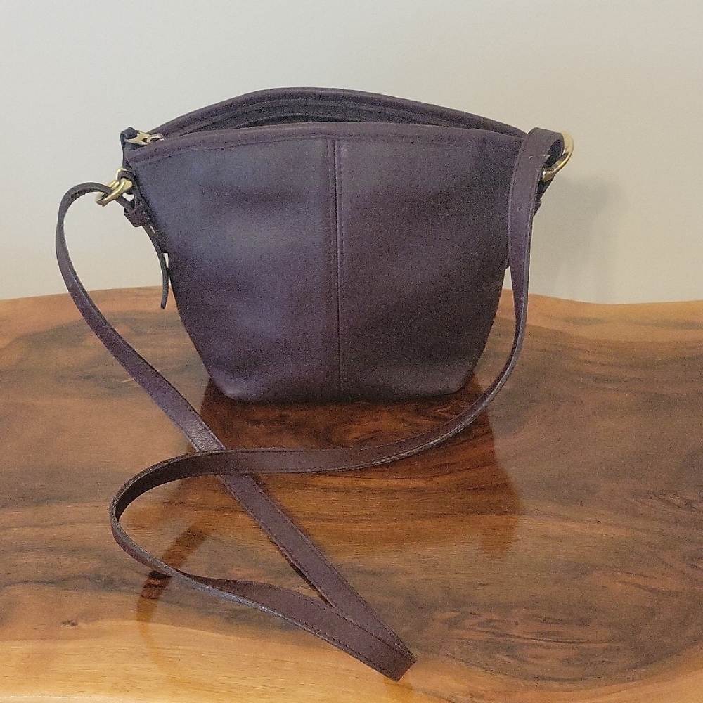 Vintage Coach Crossbody Shoulder Bag